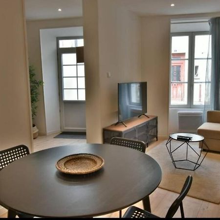 maison des haras Villeneuve-sur-Lot Extérieur photo